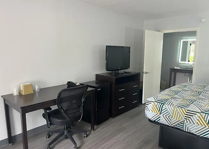 Spindale Hotels