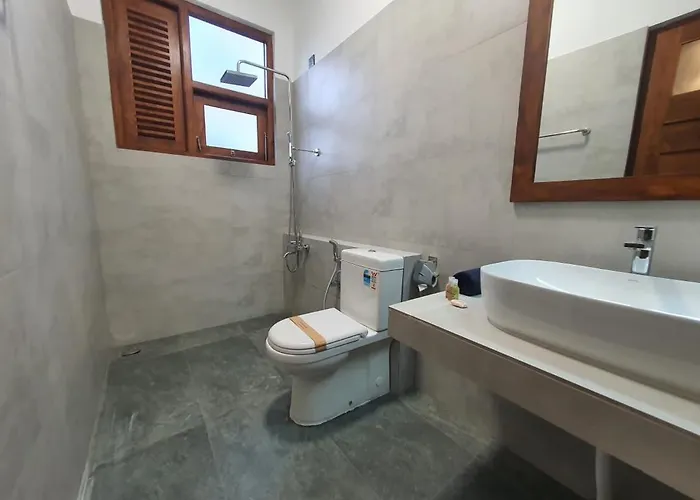 Araliya Hotel