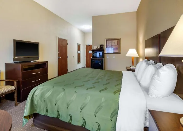 Smyrna Hotels