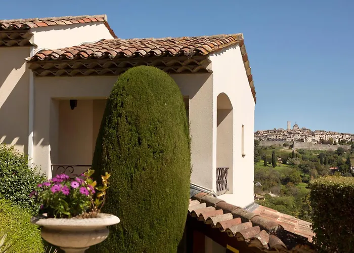 Hôtel La Grande Bastide