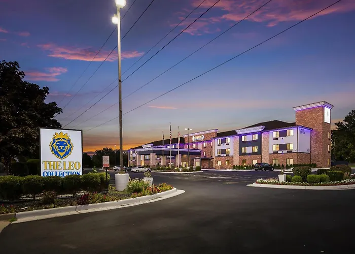 Lincoln Park Hotels