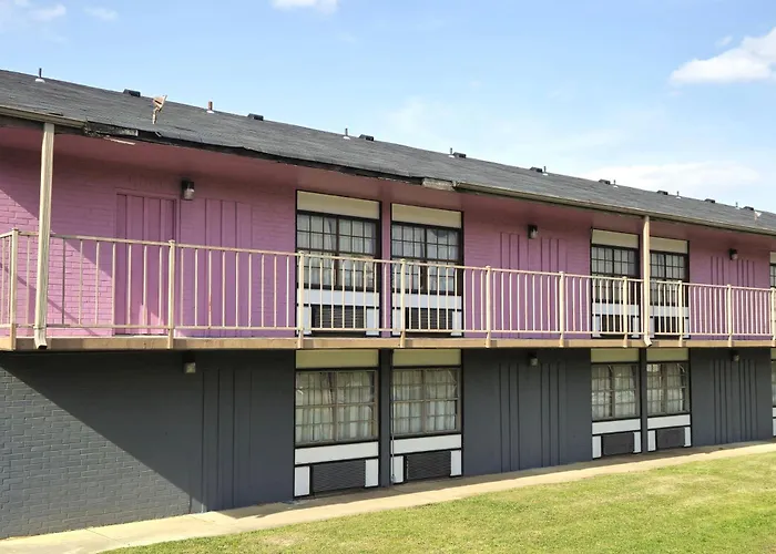 River Valley Inn And Suites Fort Smith