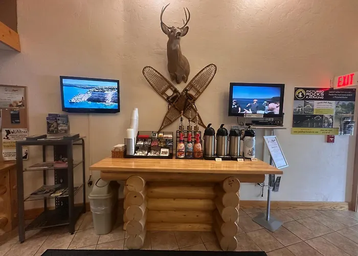 Pictured Rocks Inn And Suites Munising
