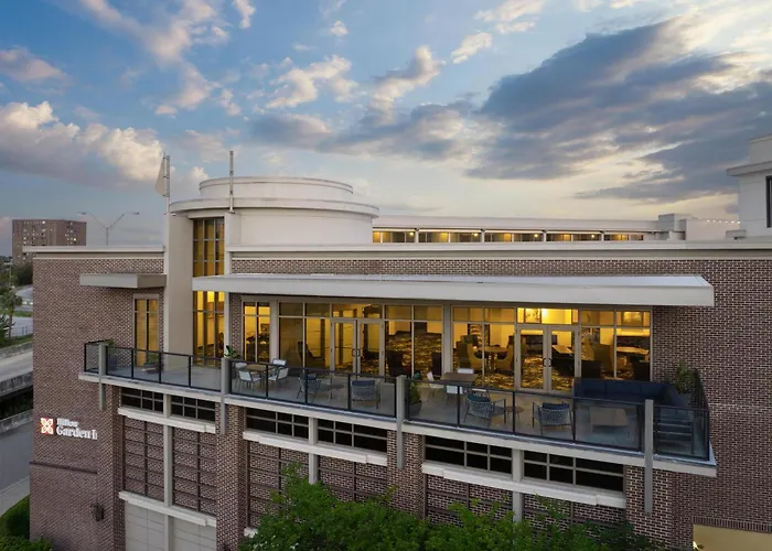 Hilton Garden Inn Charleston Waterfront/Downtown