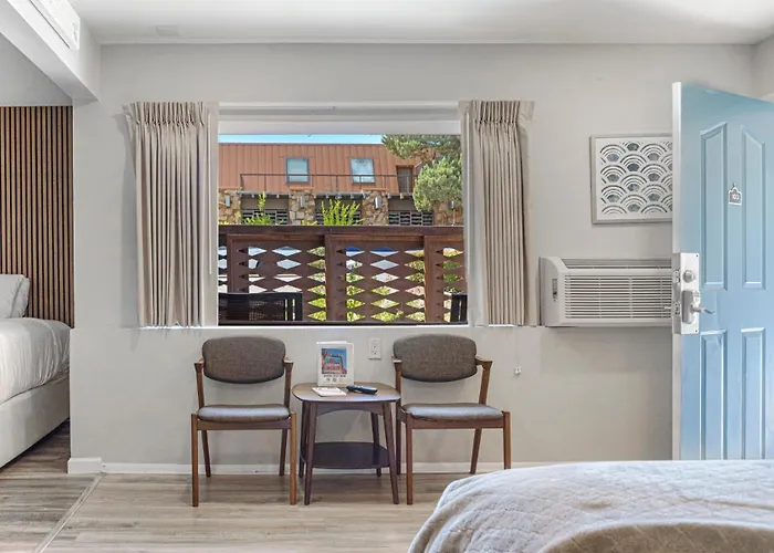 Sedona Uptown Suites