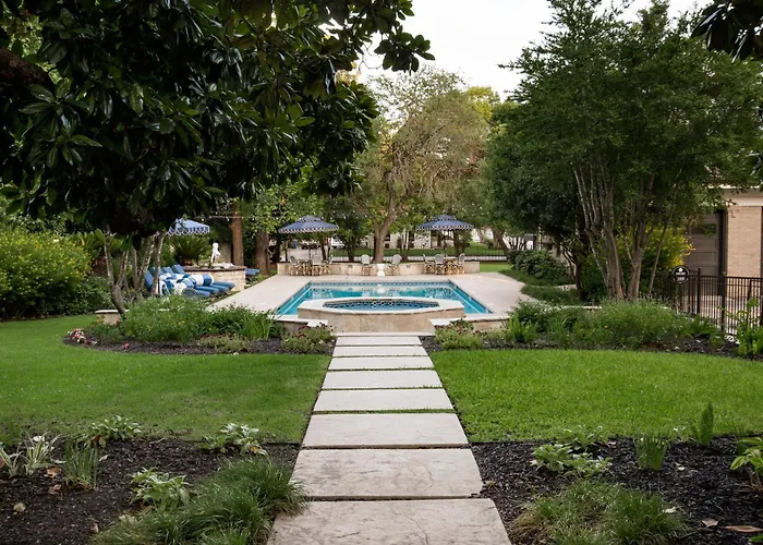 New Braunfels Boutique Hotels