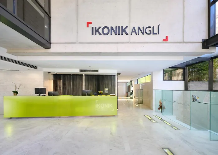 Ikonik Angli