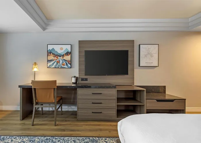 Best Western Potsdam University Park Inn