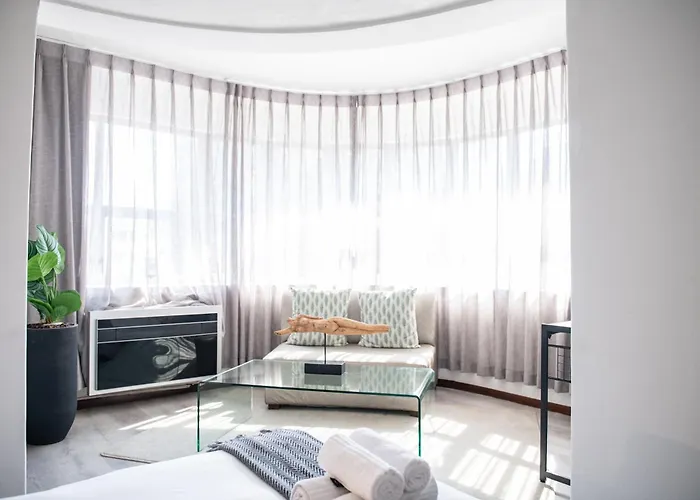 Cape Diamond Boutique Hotel