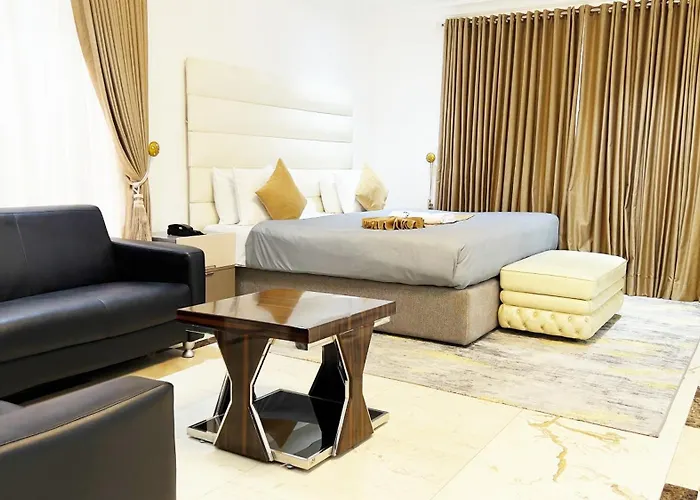 Glovis Luxury Suites