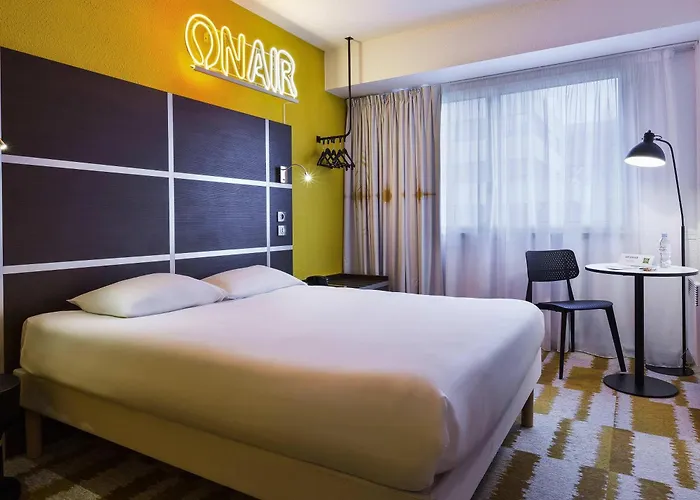 Hotel ibis Styles Massy Opéra
