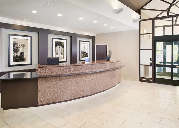 Courtyard By Marriott Ann Arbor Hotel