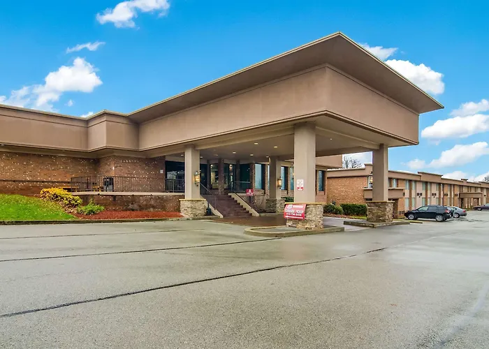 Comfort Inn & Suites Pittsburgh Fox Chapel Montrose Hill