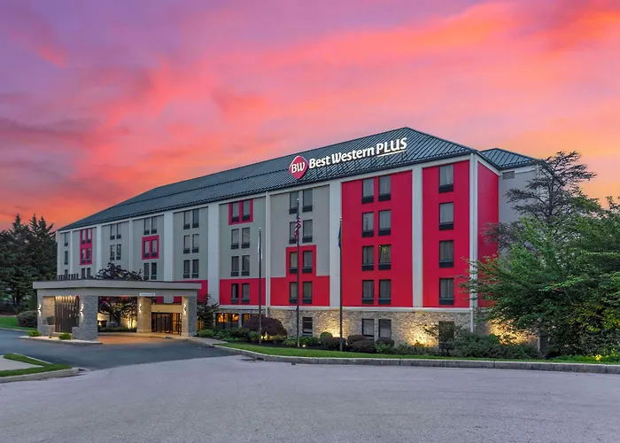 Best Western Plus Heritage Rail-South York/I-83