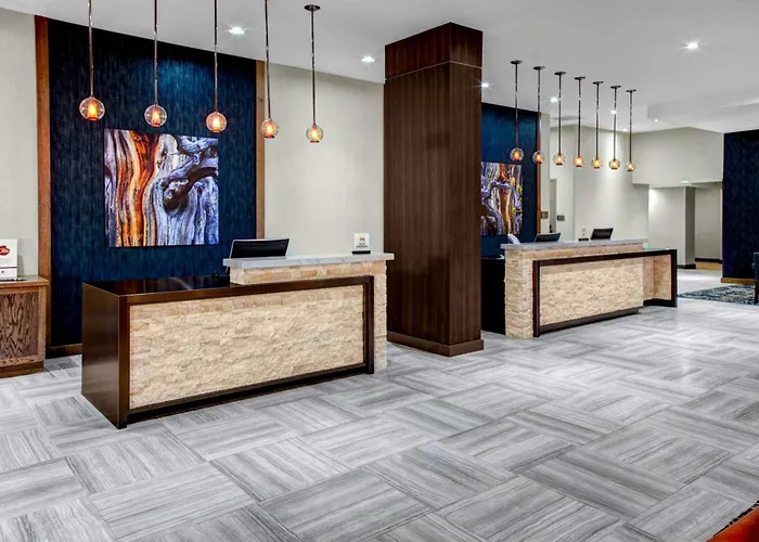 Doubletree By Hilton Arlington Dfw South Hotel