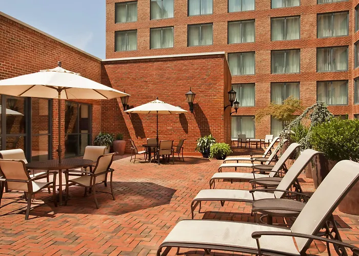 Sheraton Suites Old Town Alexandria