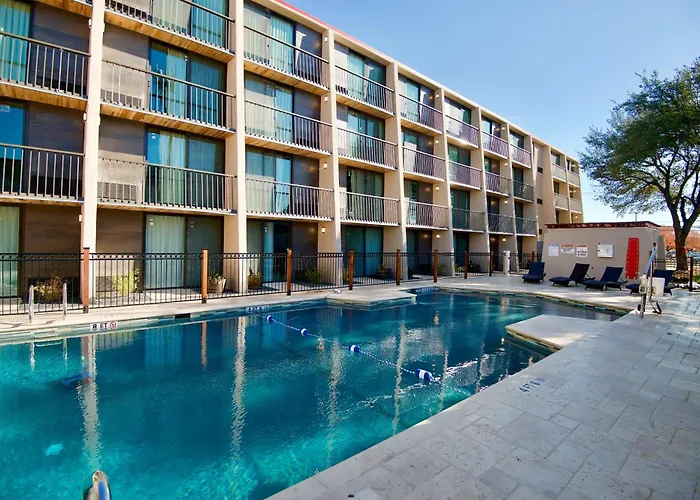 Ramada By Wyndham Austin South