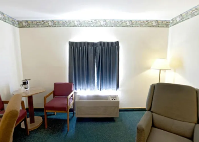 America'S Best Value Inn Litchfield