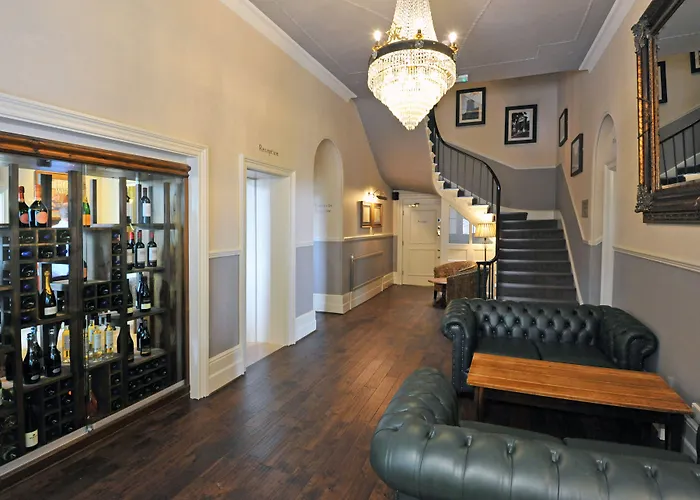 Bromsgrove City Center Hotels