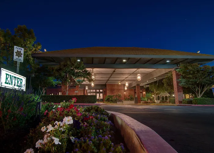 Hotels in Fresno