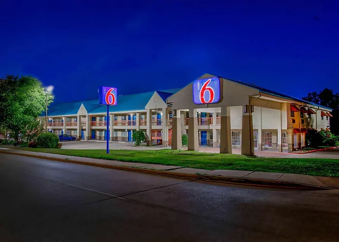 Motel 6-Arlington, Tx