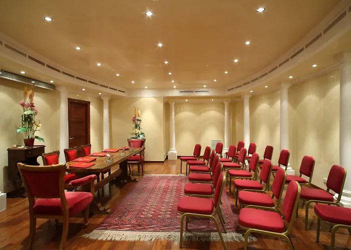 Hotel Raphael - Relais & Chateaux Rome