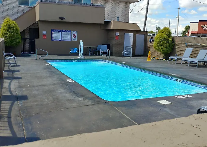 Dalhart Hotels