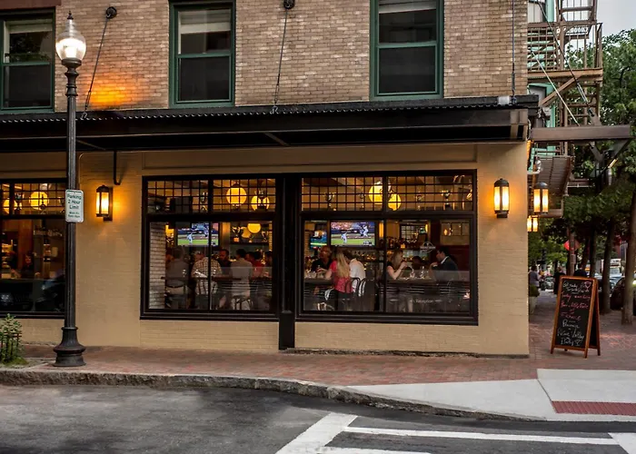Staypineapple, A Delightful Hotel, South End