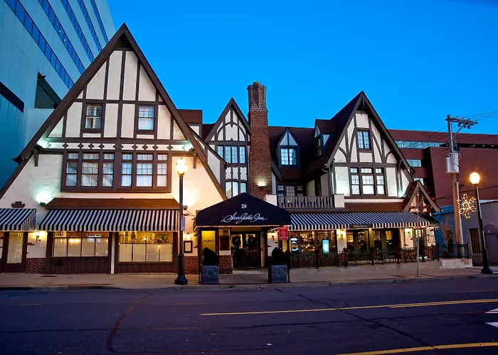Seven Gables Inn, St Louis West, A Tribute Portfolio Hotel