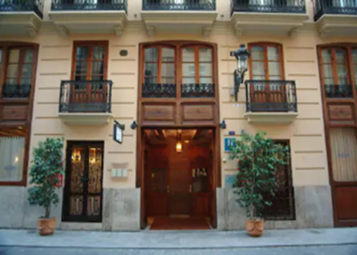 Hotel Ad Hoc Monumental 1881 à Valence