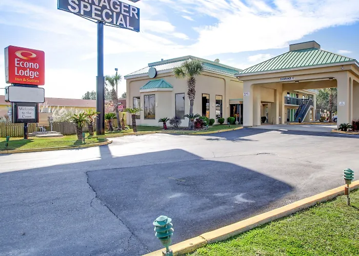 Econo Lodge Inn & Suites Gulfport Airport