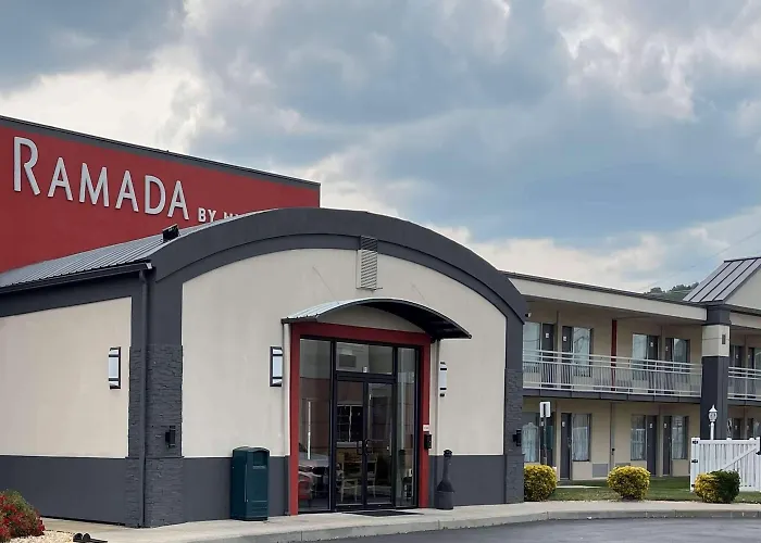 Ramada By Wyndham Harrisonburg Motel