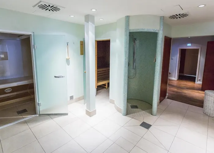 HELIOPARK Bad Hotel Zum Hirsch Baden-Baden