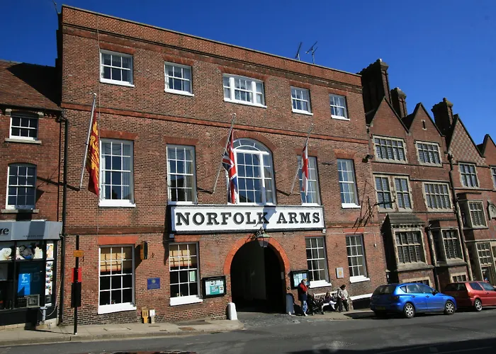 Arundel City Center Hotels