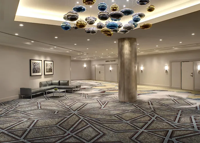 Detroit Marriott At The Renaissance Center Hotel