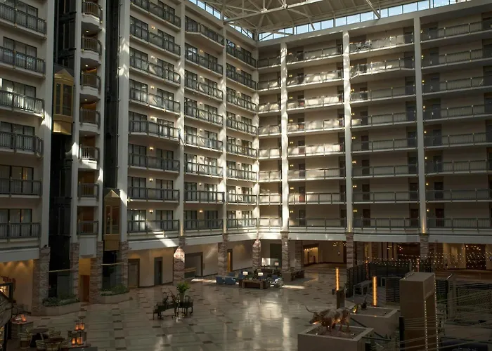 Renaissance Austin Hotel