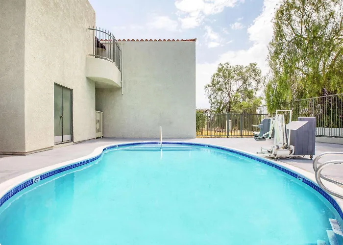 Days Inn By Wyndham Banning Casino/Outlet Mall
