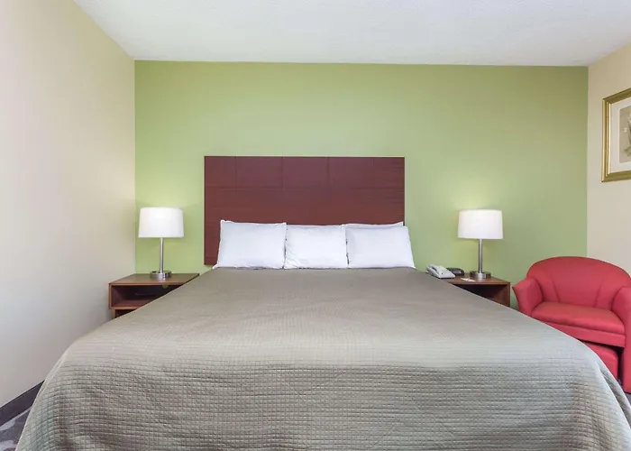 Howard Johnson By Wyndham Athens