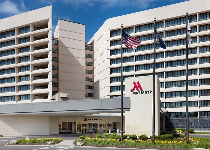 Uniondale Hotels