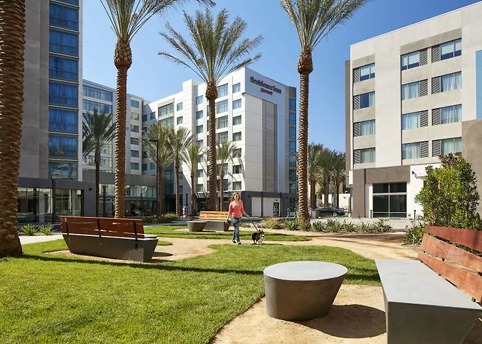 Anaheim Hotels With Amazing Views