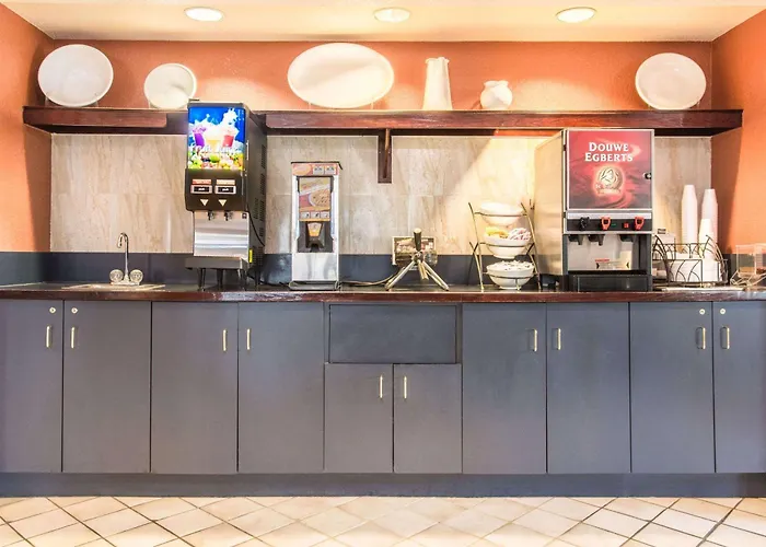 Baymont By Wyndham Cincinnati Sharonville