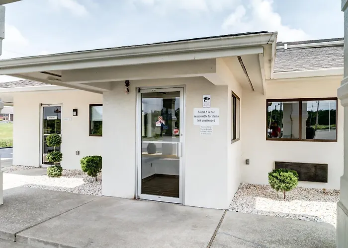 Motel 6-Berea, Ky