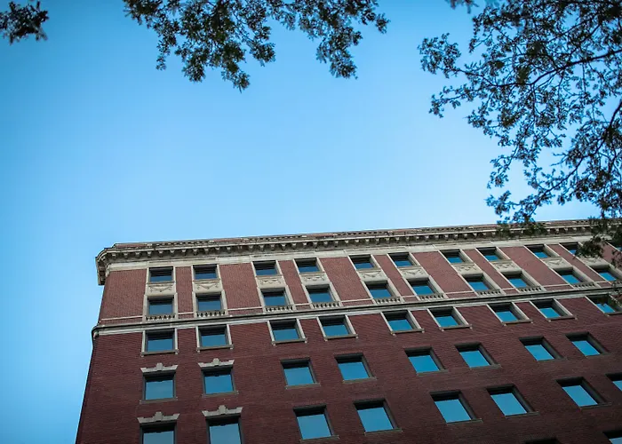 Renaissance Des Moines Savery Hotel