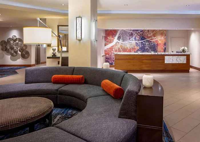 Doubletree Suites By Hilton Minneapolis Downtown