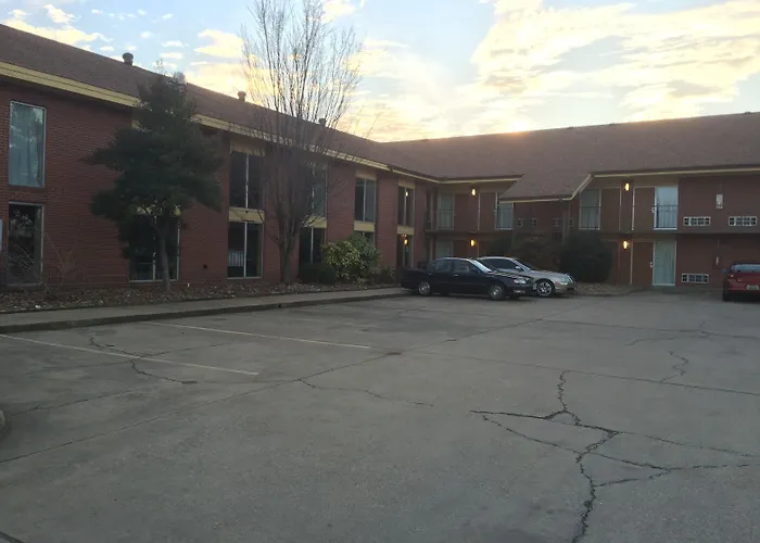 Fairview Inn And Suites Jonesboro