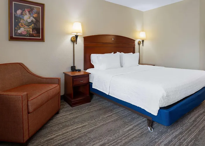 Hampton Inn By Hilton Chester South