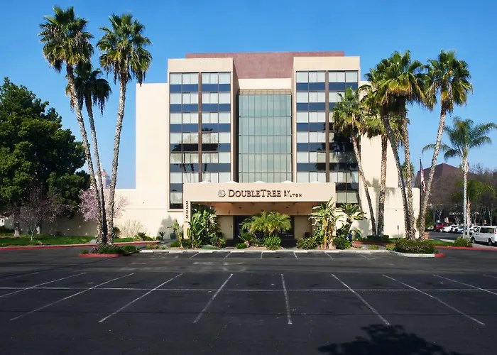 Doubletree By Hilton Fresno Convention Center Hotel