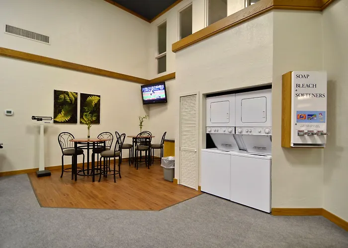 Greenstay Hotel & Suites Central Springfield