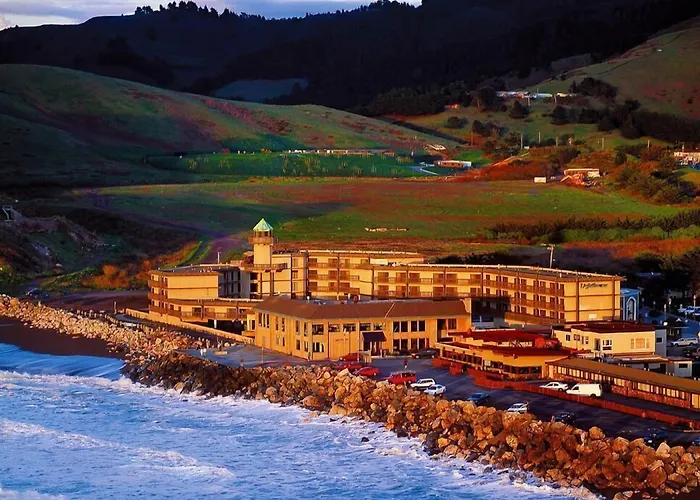 Pacifica Lighthouse Hotel Trademark Collection By Wyndham