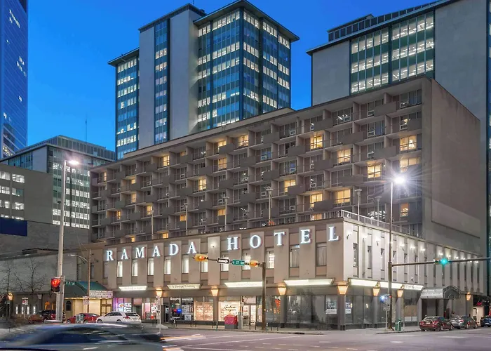 Ramada Plaza By Wyndham Calgary Downtown